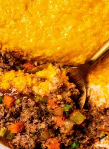 Delicious Homemade Shepherd's Pie with meat and mashed potatoes