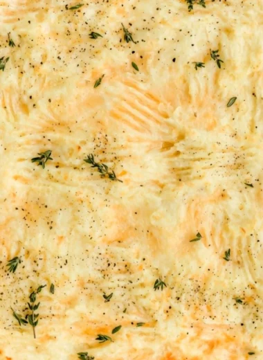 Delicious homemade Shepherd's Pie with meat and mashed potatoes