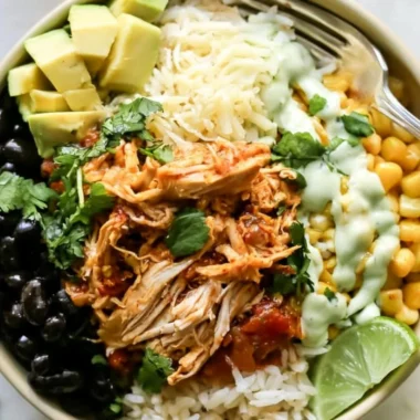 Delicious chicken burrito bowl filled with fresh ingredients and vibrant flavors.